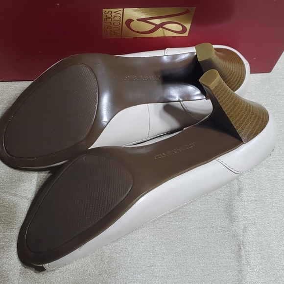 Victoria Spencer, Ivory colored, peep toe heels. - Picture 5 of 7